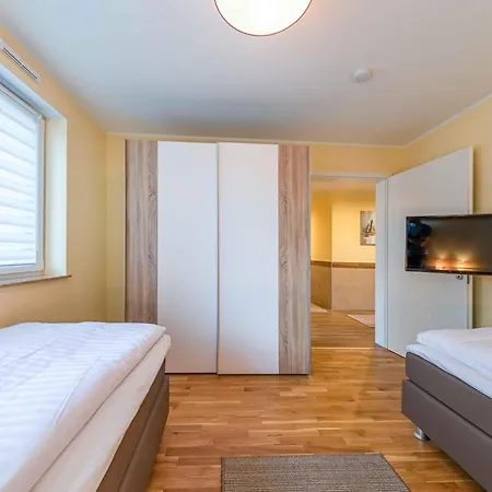 Hafenidylle - In Der Hafenresidenz Mit Balkon & Wellness *