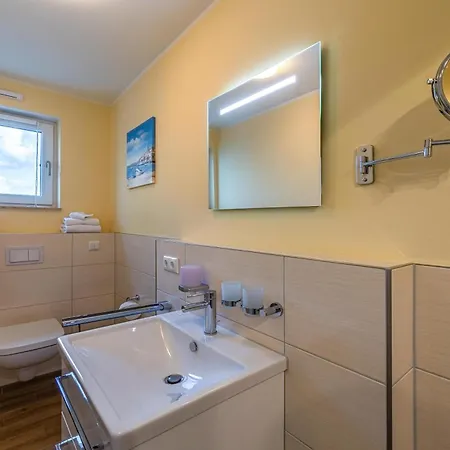 Hafenidylle - In Der Hafenresidenz Mit Balkon & Wellness 公寓 瓦伦