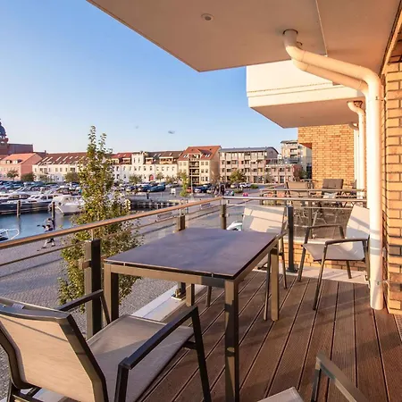 Hafenidylle - In Der Hafenresidenz Mit Balkon & Wellness